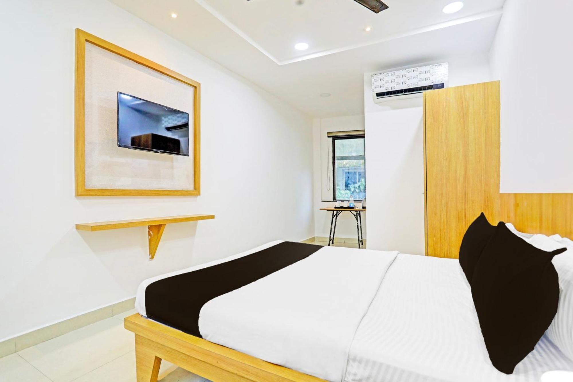 Super Hotel O Raipur Exterior photo
